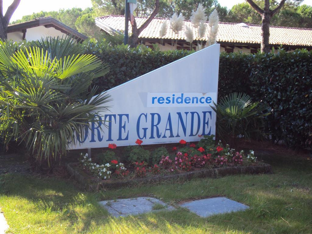 Villetta Corte Grande Villa Aprilia Marittima Exterior foto